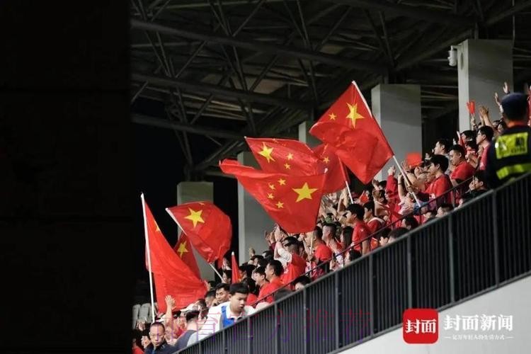 亮相中国杯 中国男足国家队期待开门红